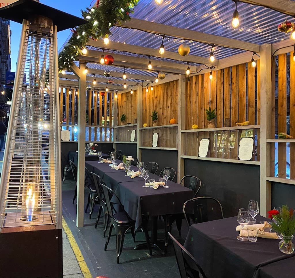 Restaurant atmosphere