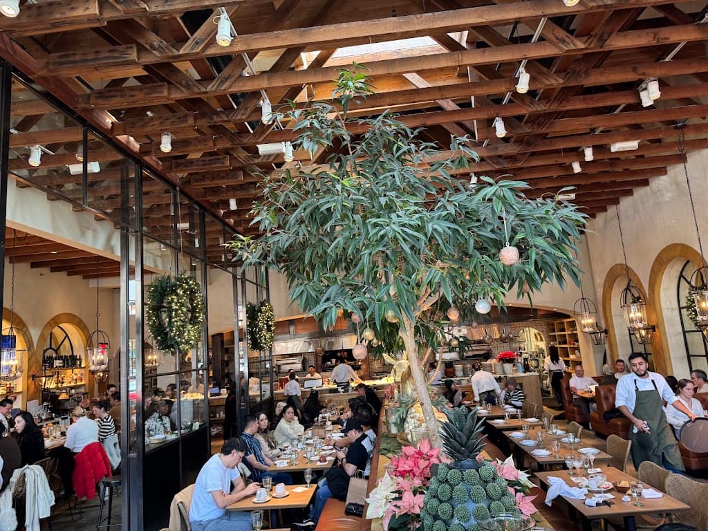 Restaurant atmosphere