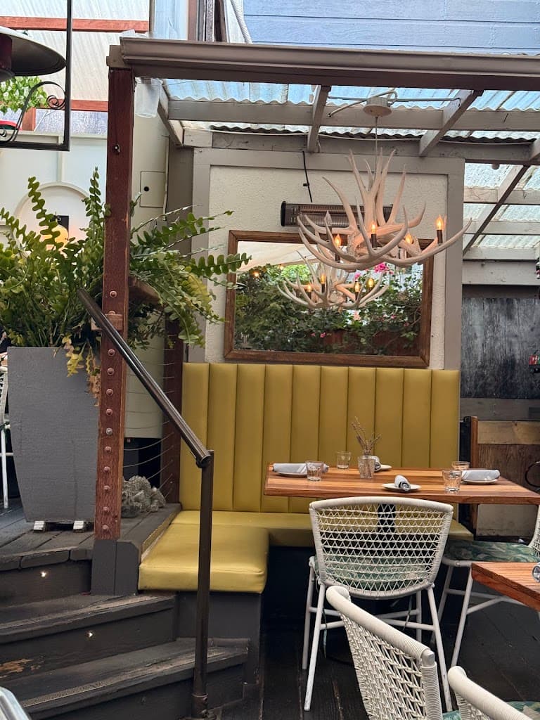 Restaurant atmosphere