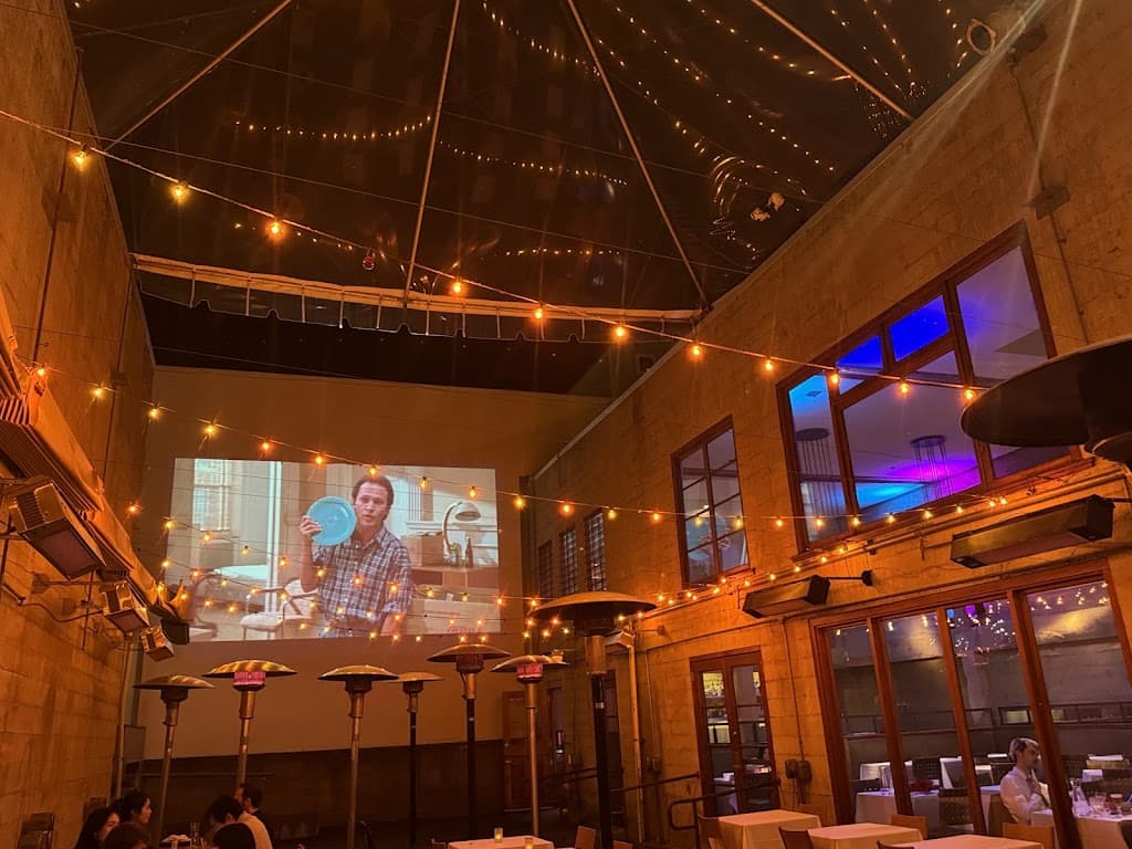 Restaurant atmosphere