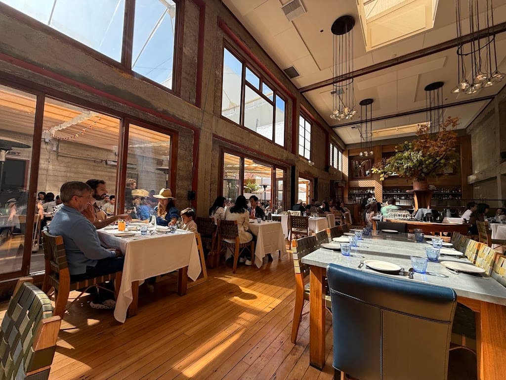 Restaurant atmosphere