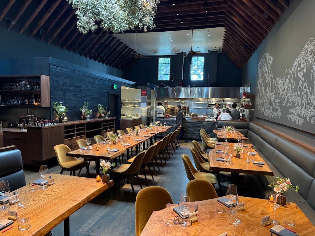 Restaurant atmosphere