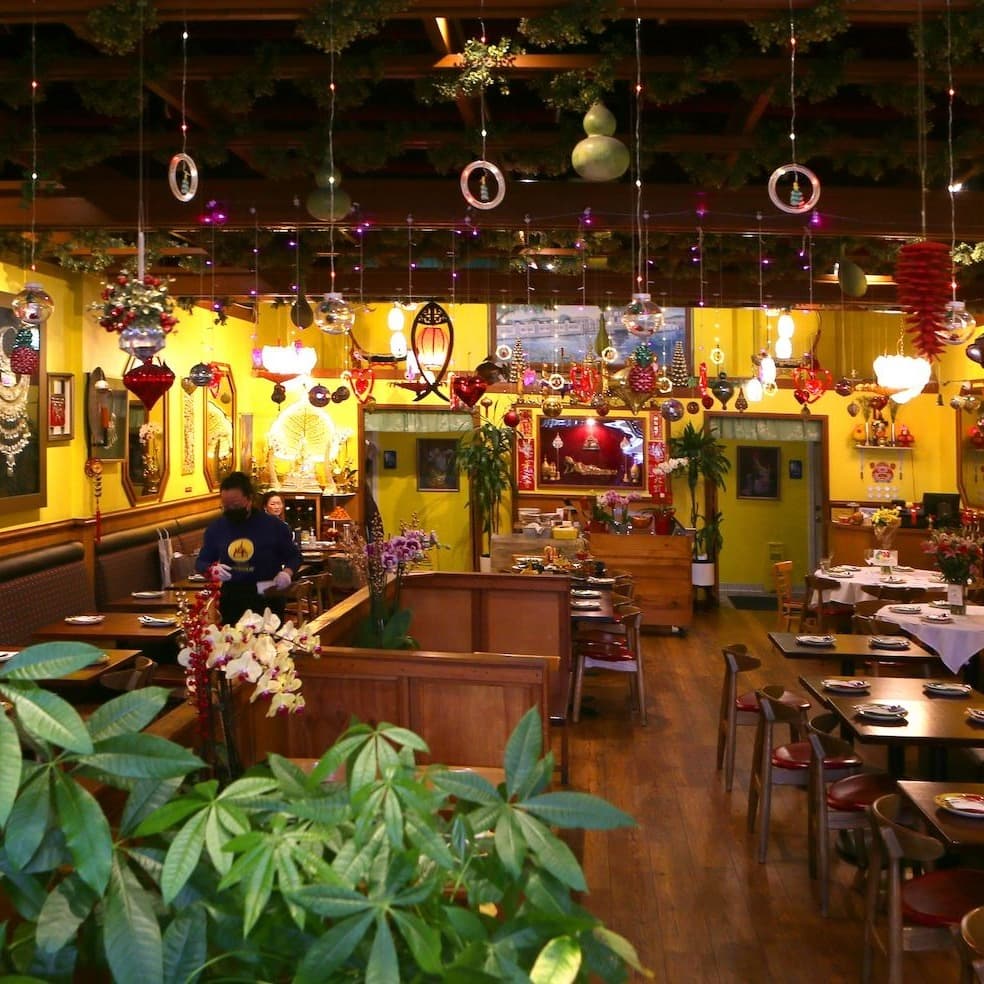 Restaurant atmosphere