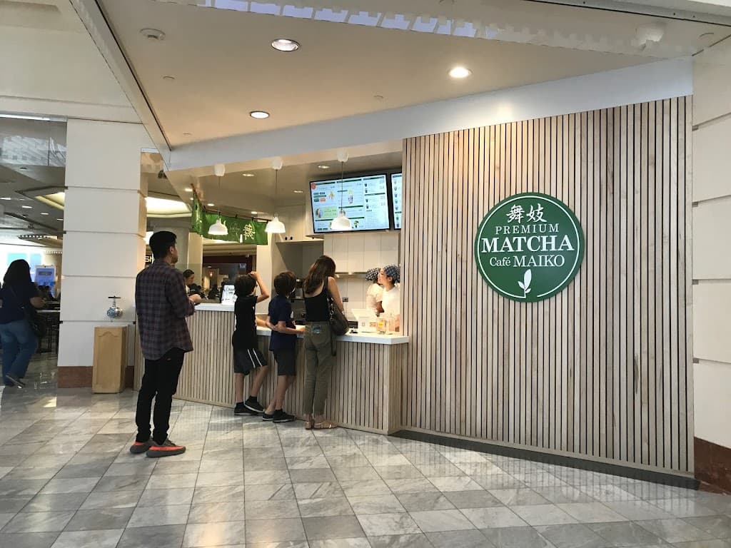 Restaurant atmosphere