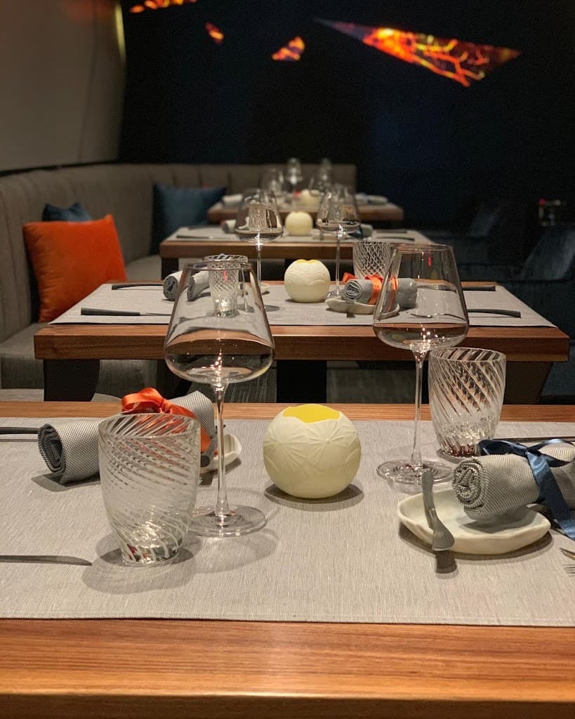 Restaurant atmosphere