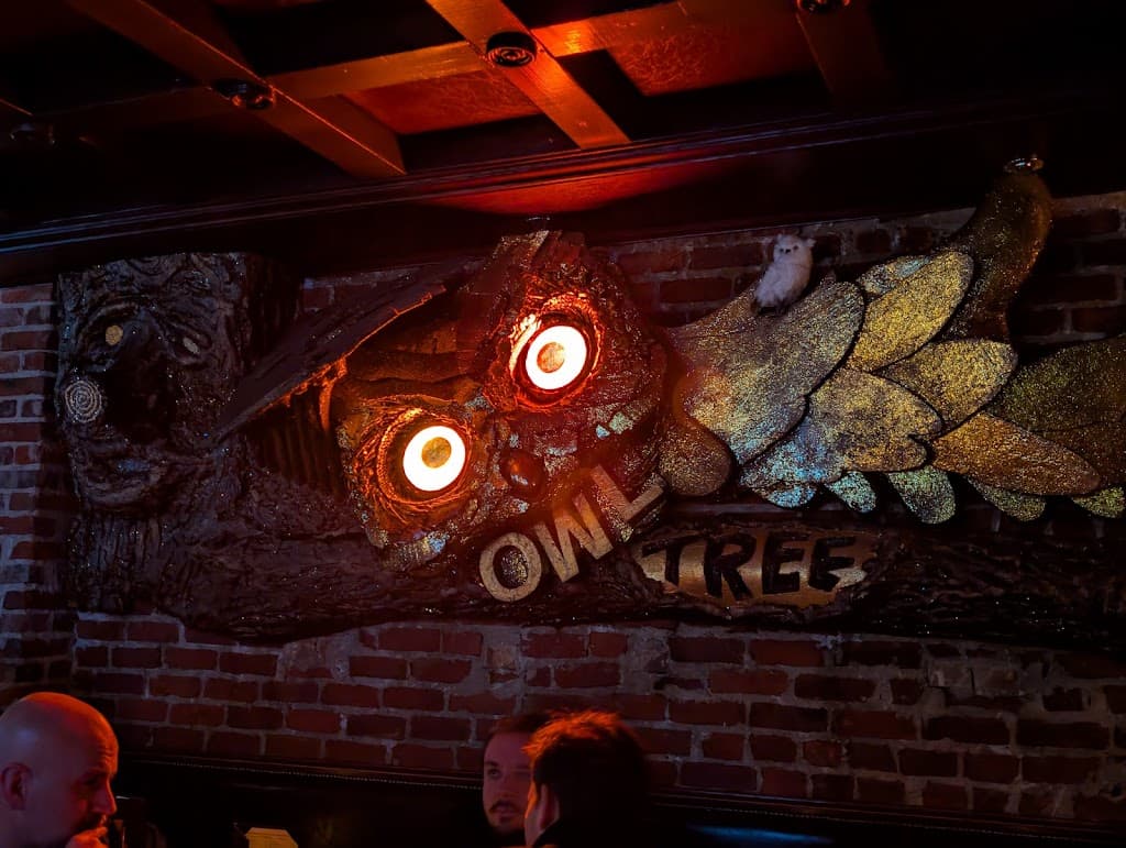 Restaurant atmosphere