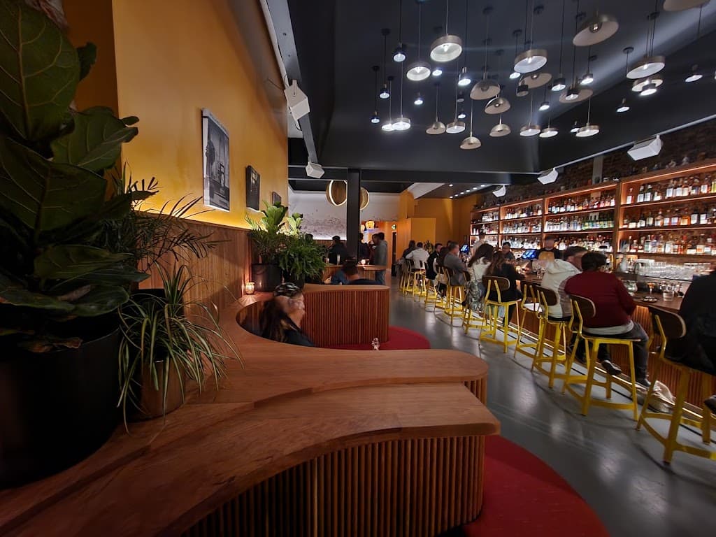 Restaurant atmosphere