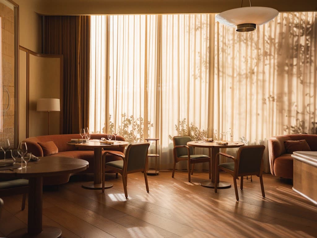Restaurant atmosphere