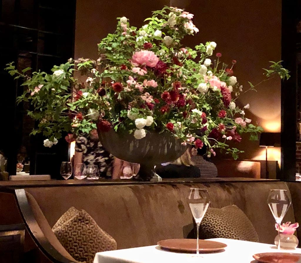 Restaurant atmosphere