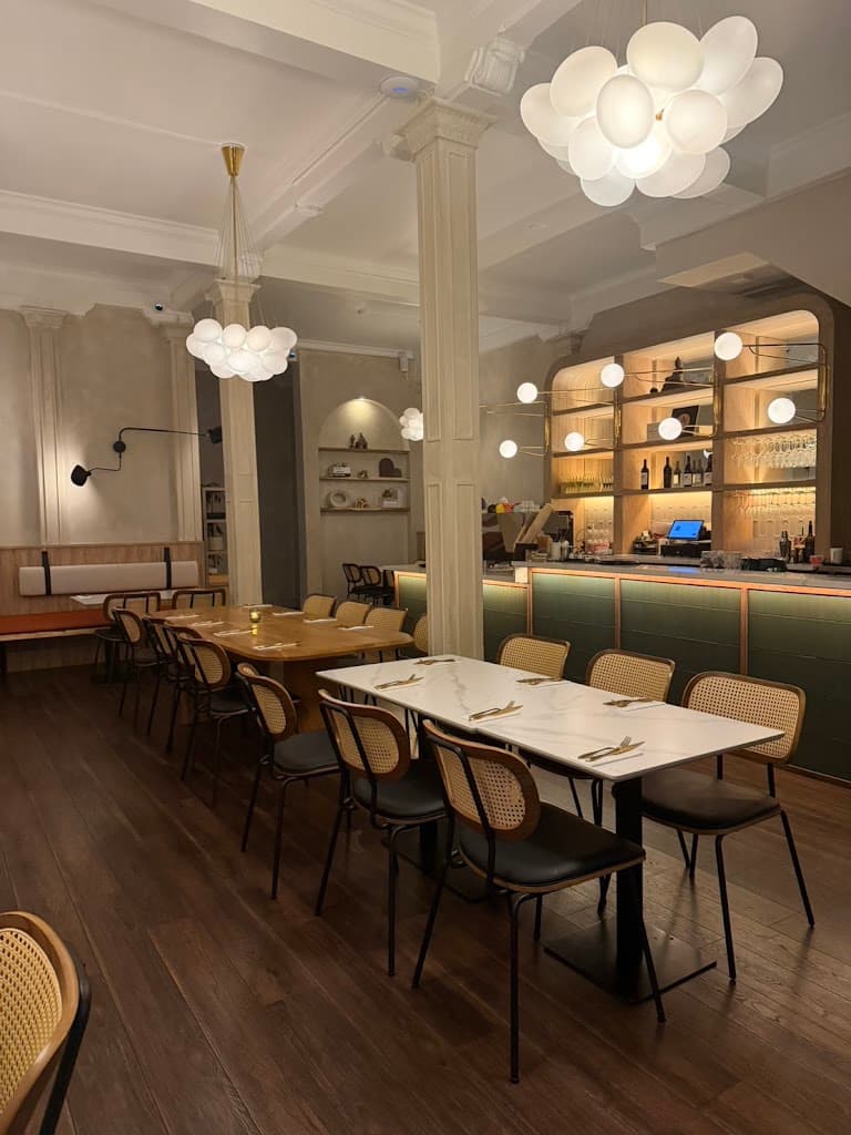 Restaurant atmosphere