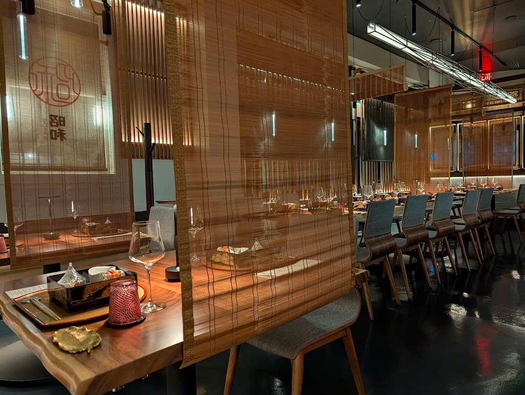 Restaurant atmosphere
