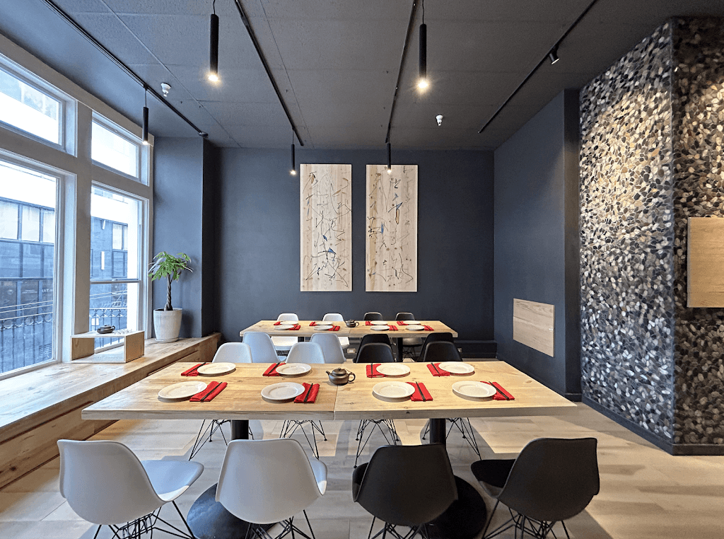 Restaurant atmosphere