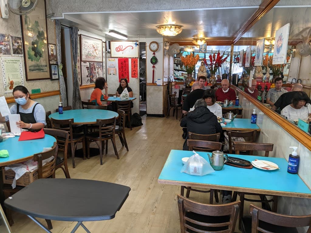 Restaurant atmosphere