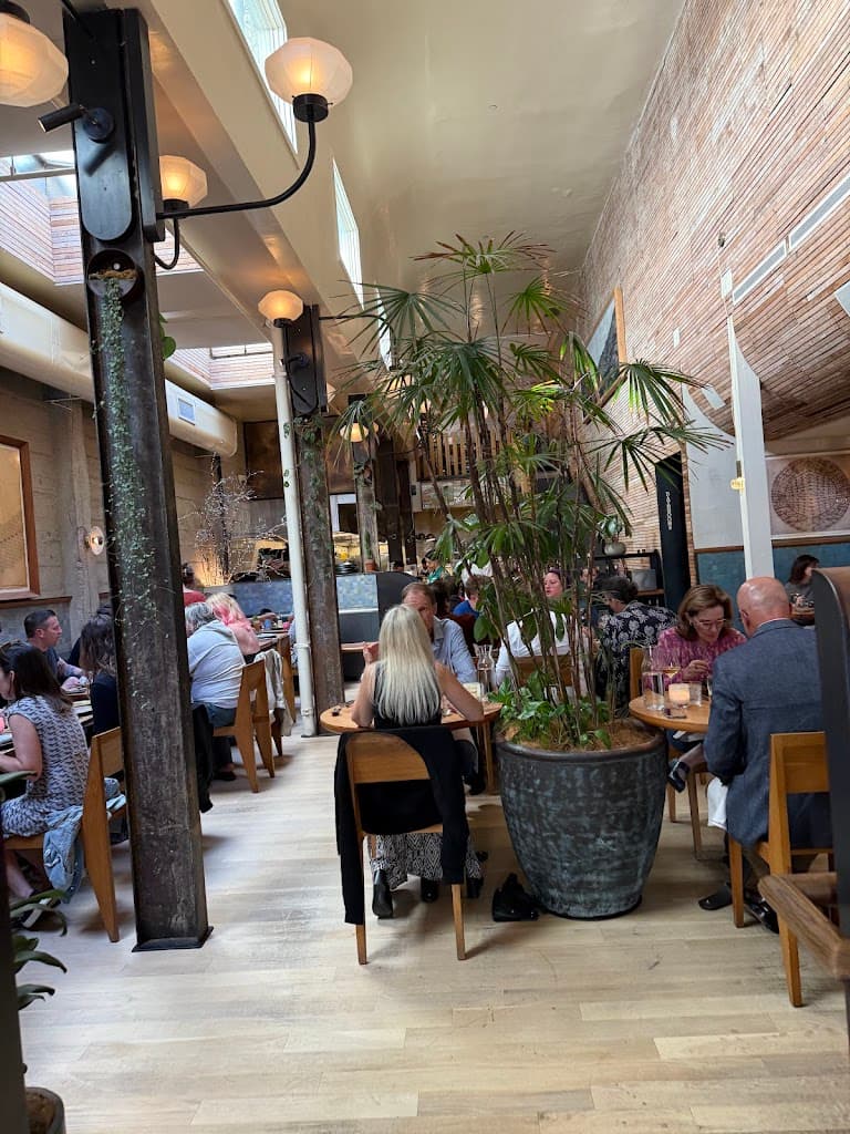 Restaurant atmosphere