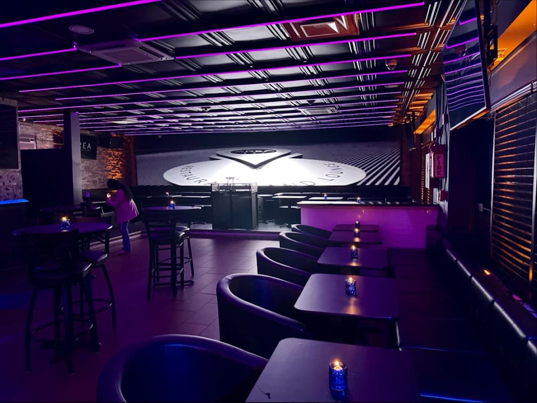 Area Restaurant & Lounge