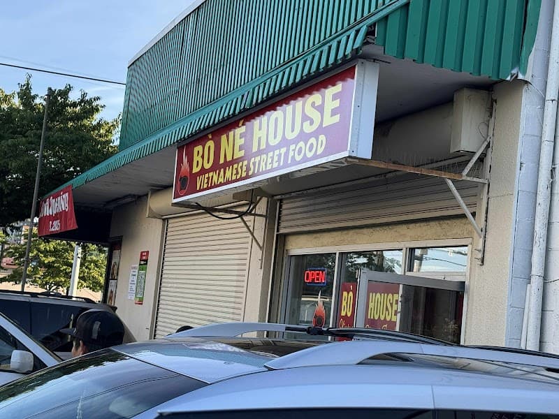 Bò Né House and More