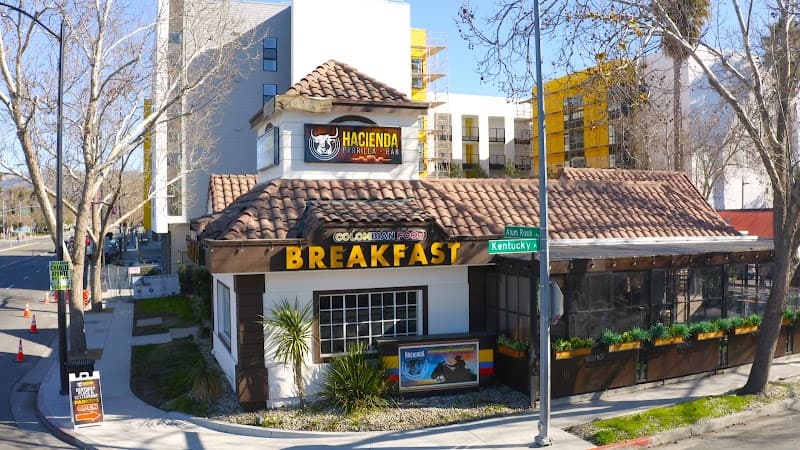 Hacienda Parrilla Bar