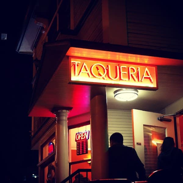 La Victoria Taqueria