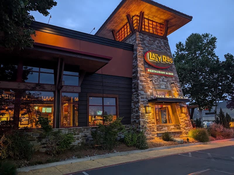 Lazy Dog Restaurant & Bar