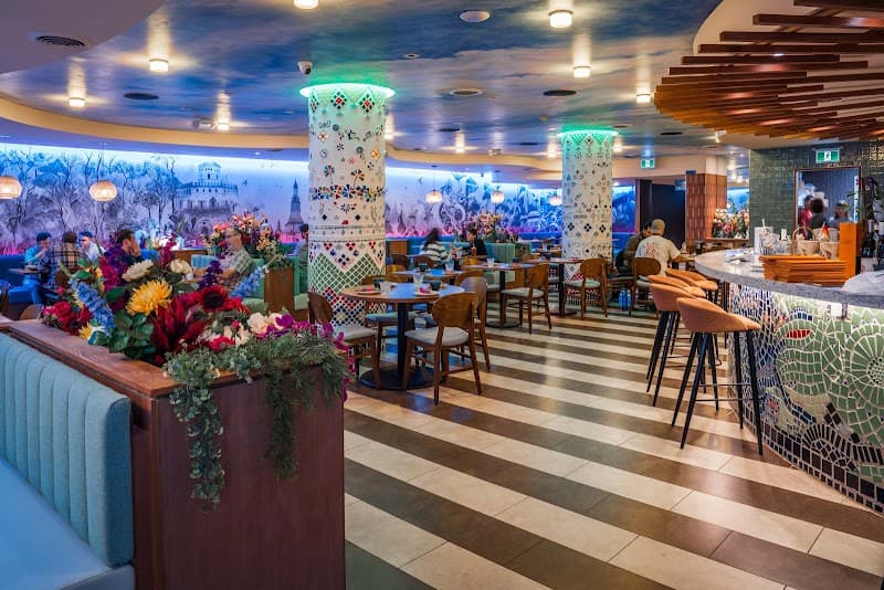 Le Lert Thai Bar & Restaurant
