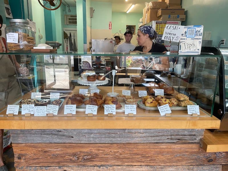 Rockaway Beach Bakery