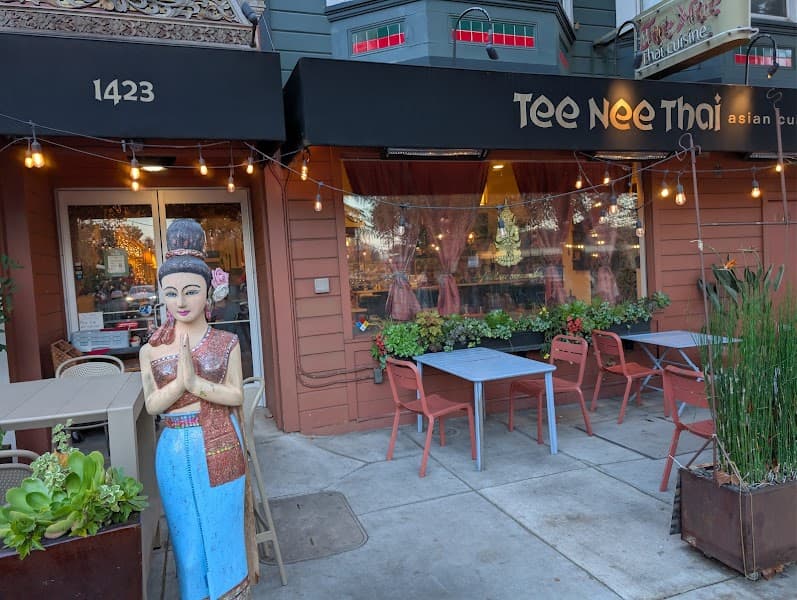 Tee Nee Thai Cuisine
