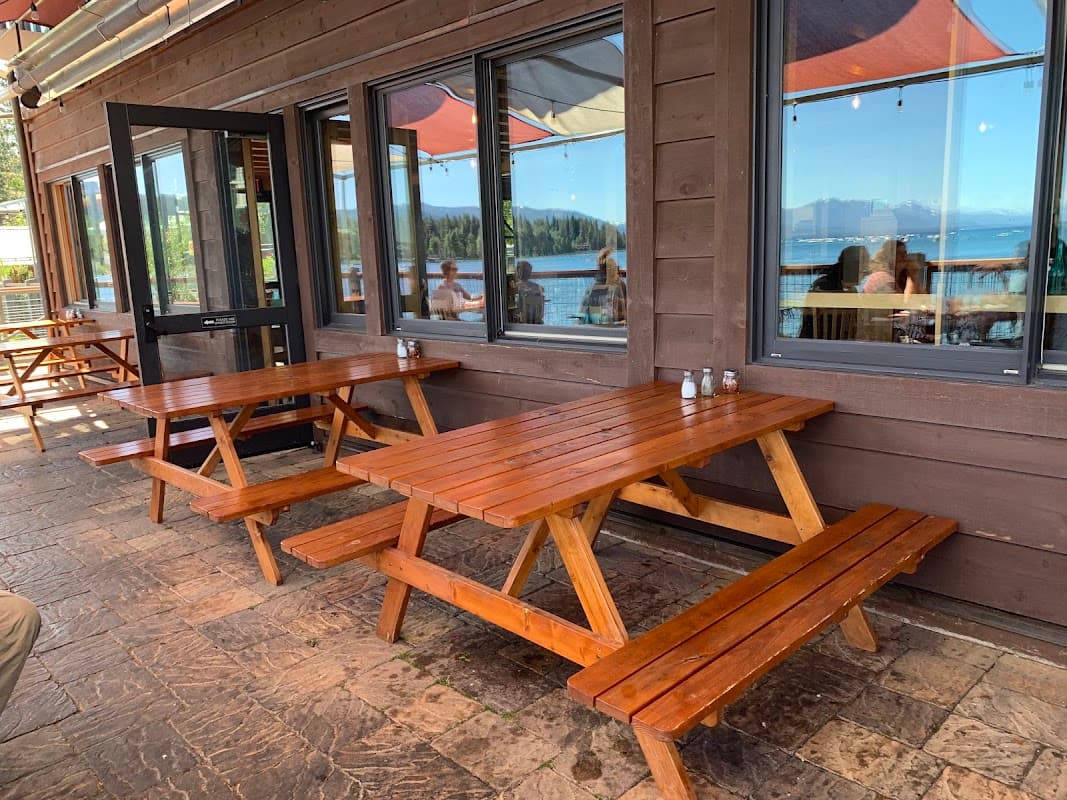 Za's Lakefront